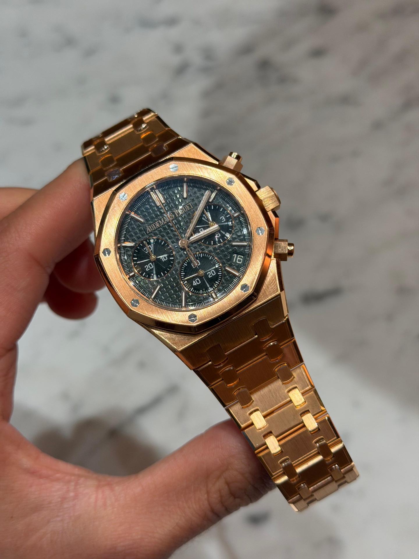 Royal Oak Chronograph rose gold green dial on wrist
